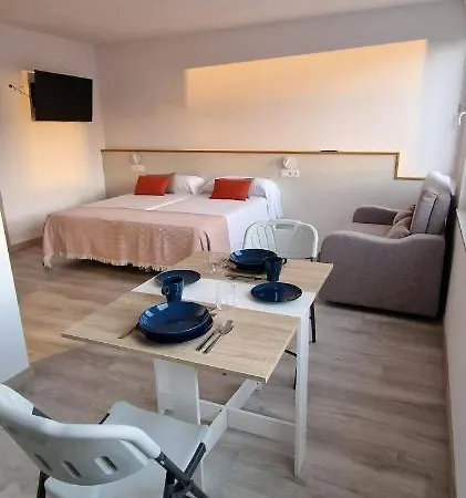 Estudios En Plaza Cabo Da Centro * 穆希亚