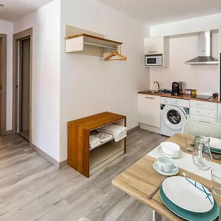 Estudios En Plaza Cabo Da Centro 公寓 穆希亚