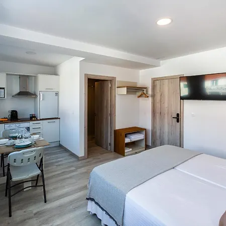 公寓 Estudios En Plaza Cabo Da Centro