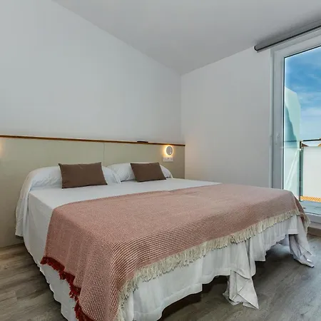 Estudios En Plaza Cabo Da Centro 公寓 穆希亚