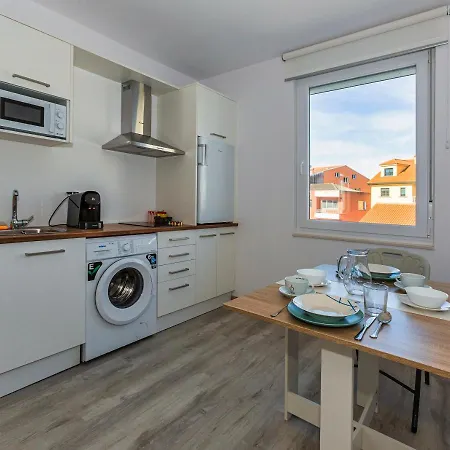 Estudios En Plaza Cabo Da Centro Apartment *