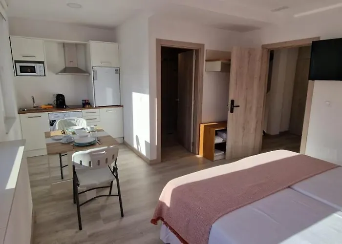 Estudios En Plaza Cabo Da Centro Appartamento *