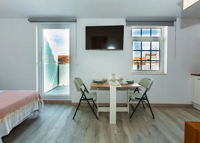 Estudios En Plaza Cabo Da Centro *