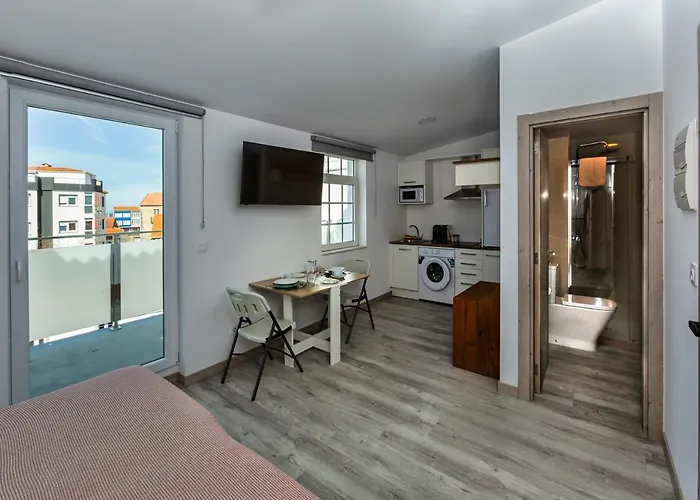 Estudios En Plaza Cabo Da Centro Apartment