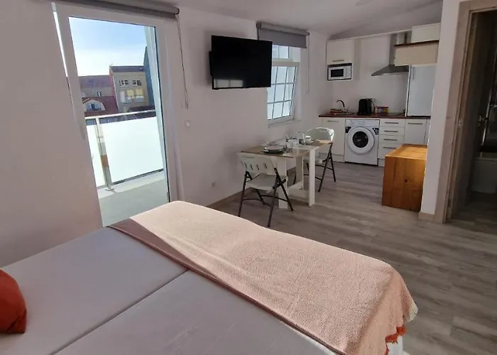 Estudios En Plaza Cabo Da Centro Daire Muxia