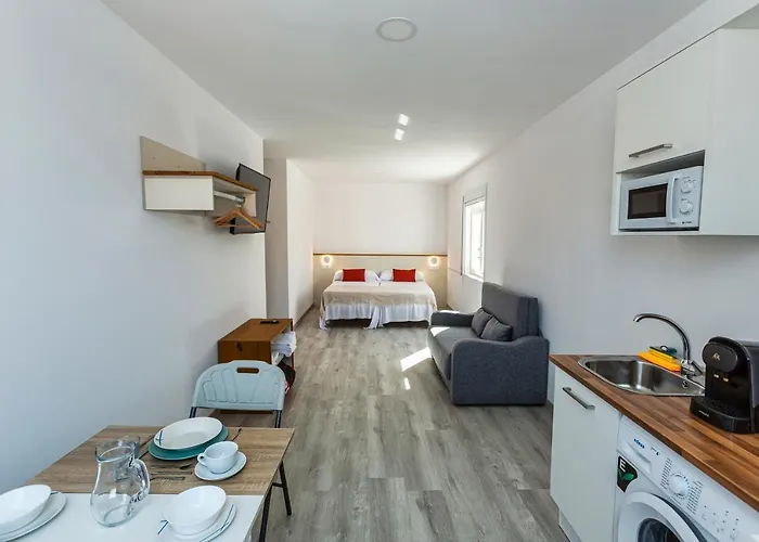 Estudios En Plaza Cabo Da Centro Muxia