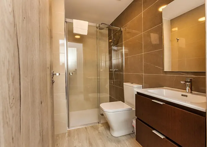 Estudios En Plaza Cabo Da Centro *