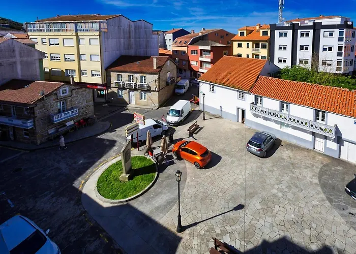 Daire Estudios En Plaza Cabo Da Centro